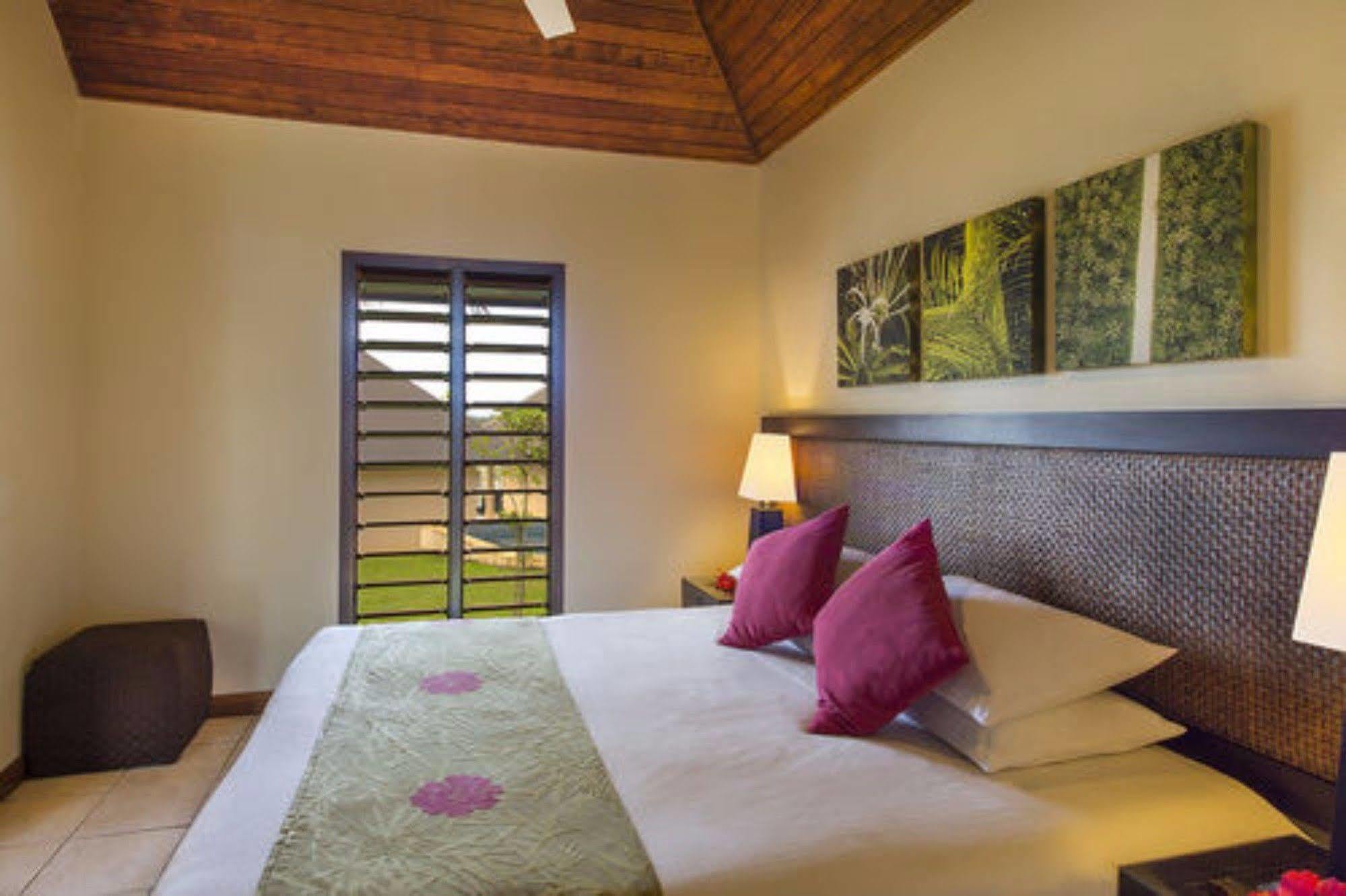 Mangoes Resort (Adults Only) Port Vila Eksteriør bilde